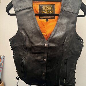 Milwaukee Leather Women's Black Leather V-Neck Motorcycle Rider Vest with Side S